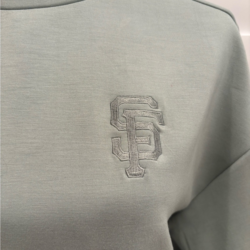 Women’s SF Giants Crewneck Sweater Sage Green - Picture 2 of 7